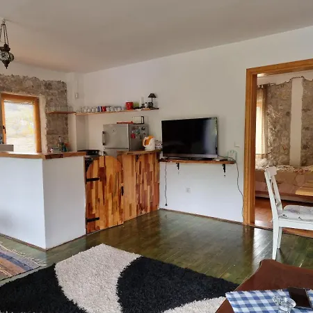 Exo Log * Jezero (Konjic)