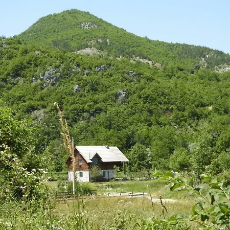 Villa Exo Log Jezero (Konjic)