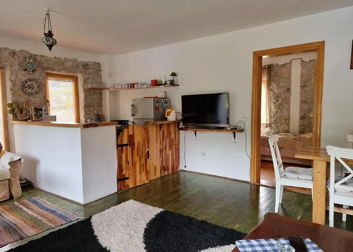 Exo Log * Jezero (Konjic)