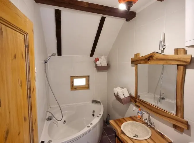 别墅 Exo Log Jezero (Konjic)