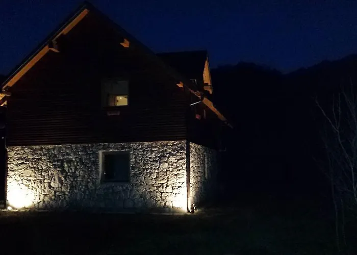 Exo Log Jezero (Konjic)