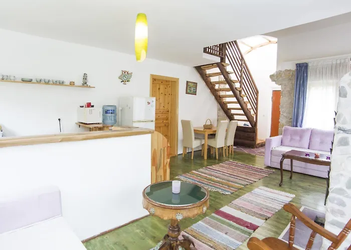 Exo Log Jezero (Konjic)